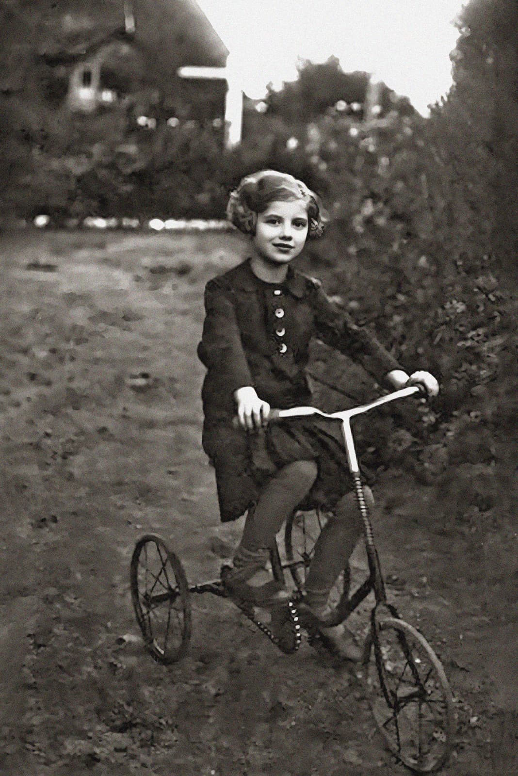 Archival photograph: Ester Gordon