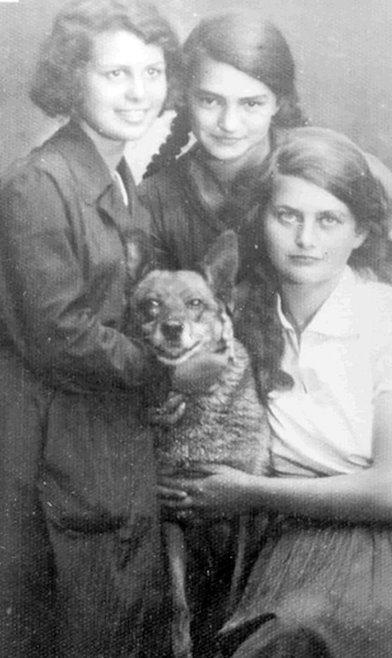 Archival photograph: Tema Schneiderman